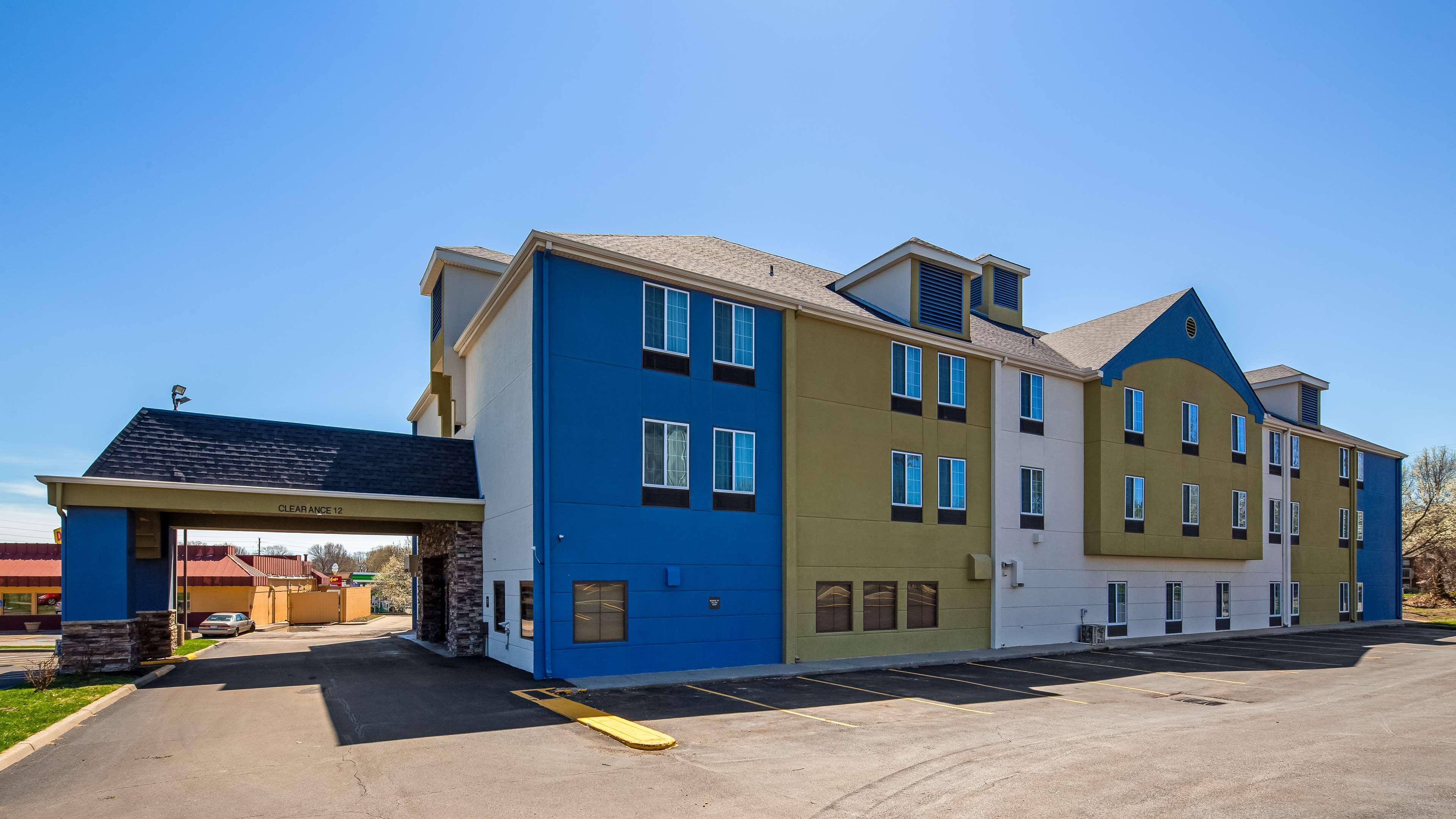 Surestay Plus Hotel By Best Western Blue Springs Luaran gambar