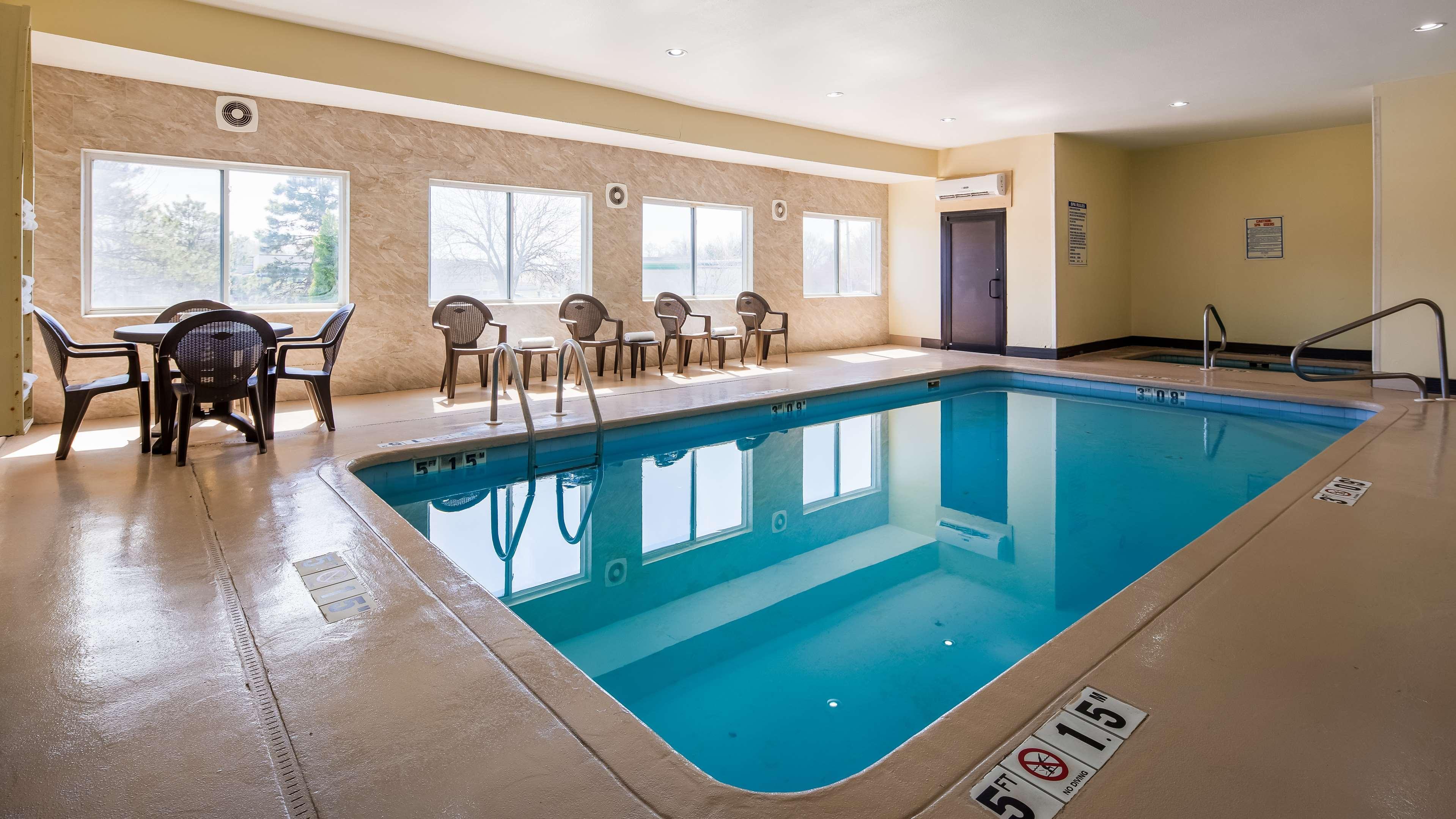 Surestay Plus Hotel By Best Western Blue Springs Luaran gambar