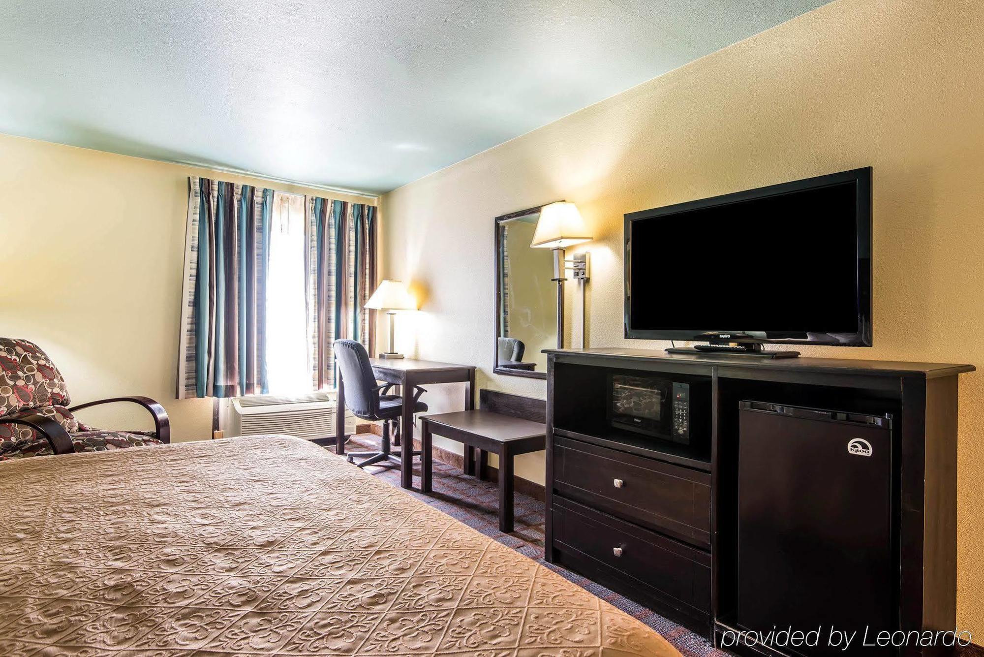 Surestay Plus Hotel By Best Western Blue Springs Luaran gambar