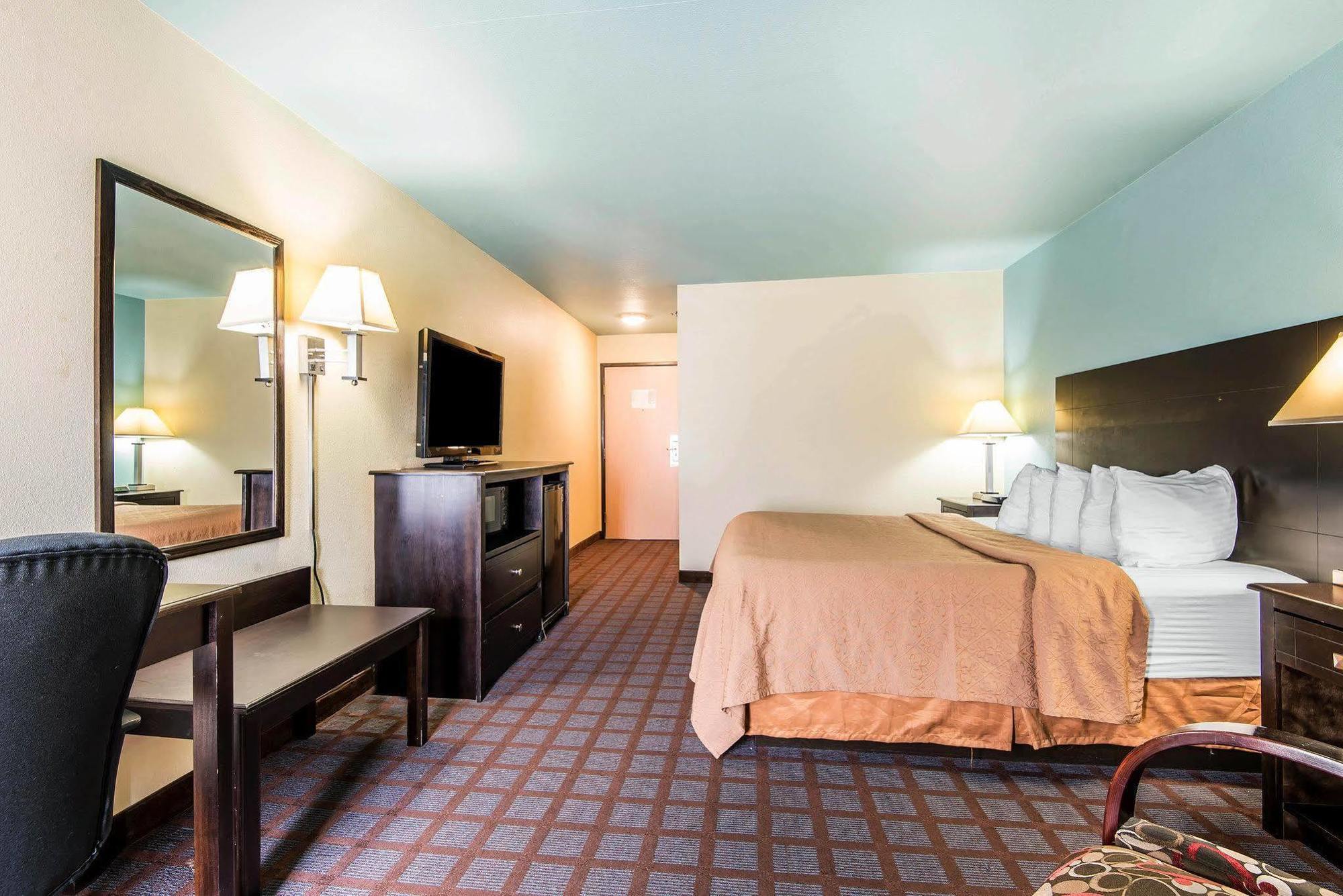 Surestay Plus Hotel By Best Western Blue Springs Luaran gambar