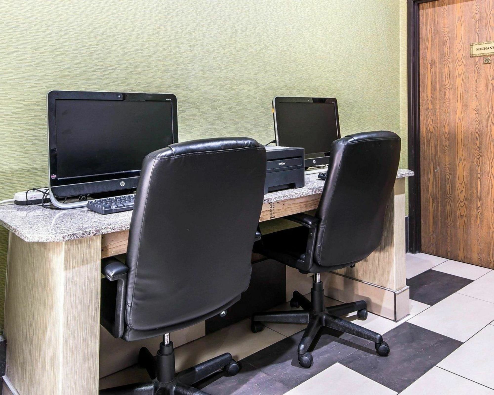 Surestay Plus Hotel By Best Western Blue Springs Luaran gambar