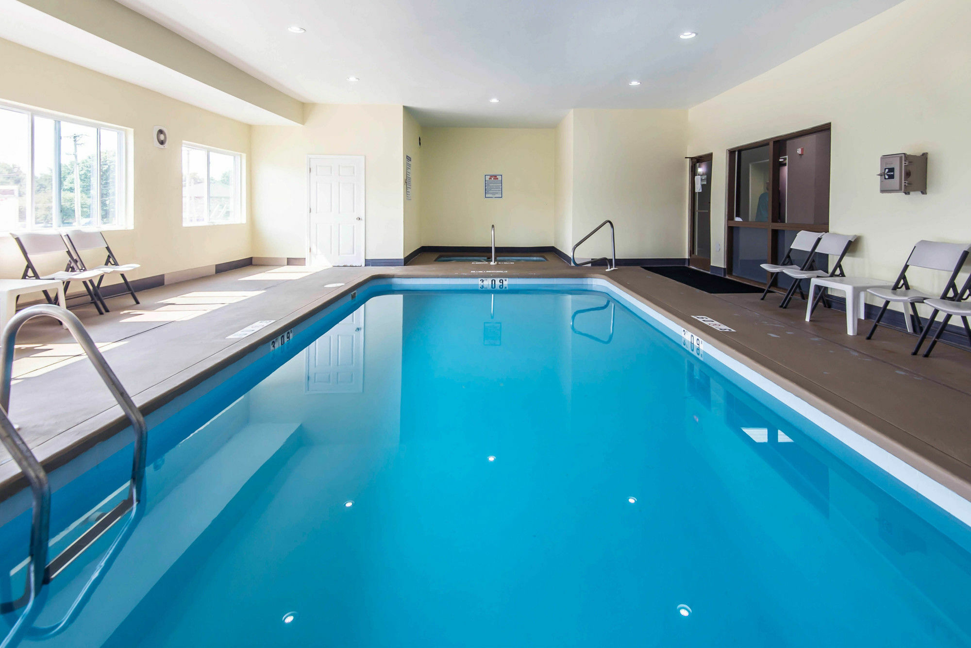 Surestay Plus Hotel By Best Western Blue Springs Luaran gambar